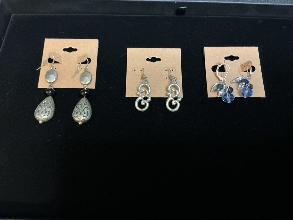 Vintage Silver tone Earrings